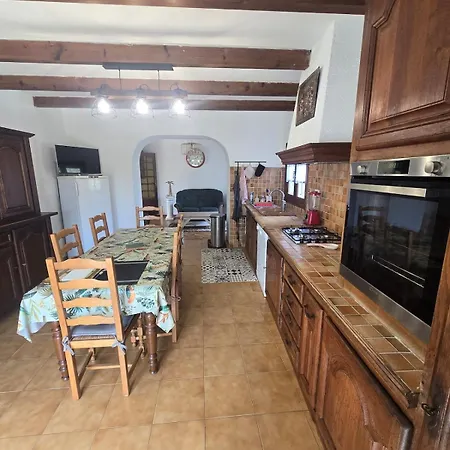 Holiday home Maison T3 Proche De La *